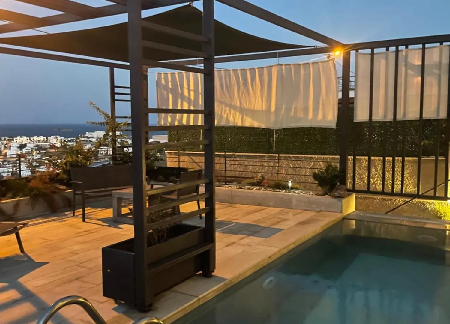Bodrumda Deniz Ve Doga Manzarali Full Esyali Lueks Villa Bodrum